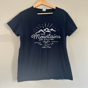 🦋 Gildan Blue John Muir Mountains Short Sleeve T-Shirt Casual XL